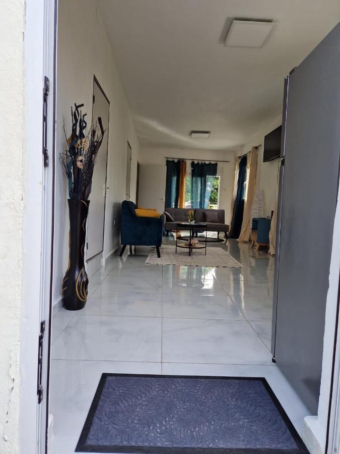 La Vue De Haut- T3 Avec Vue Imprenable Sur La Mer Vila Boueni Exterior foto